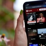 Spotify’s monthly user base soars to 515 million